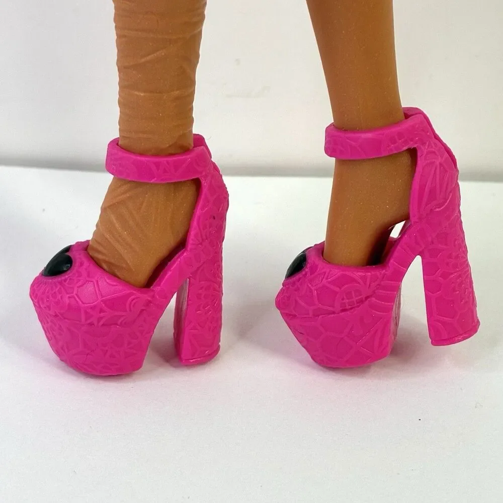 Monster High G3 Draculaura Monster Ball Pink Heels Shoes